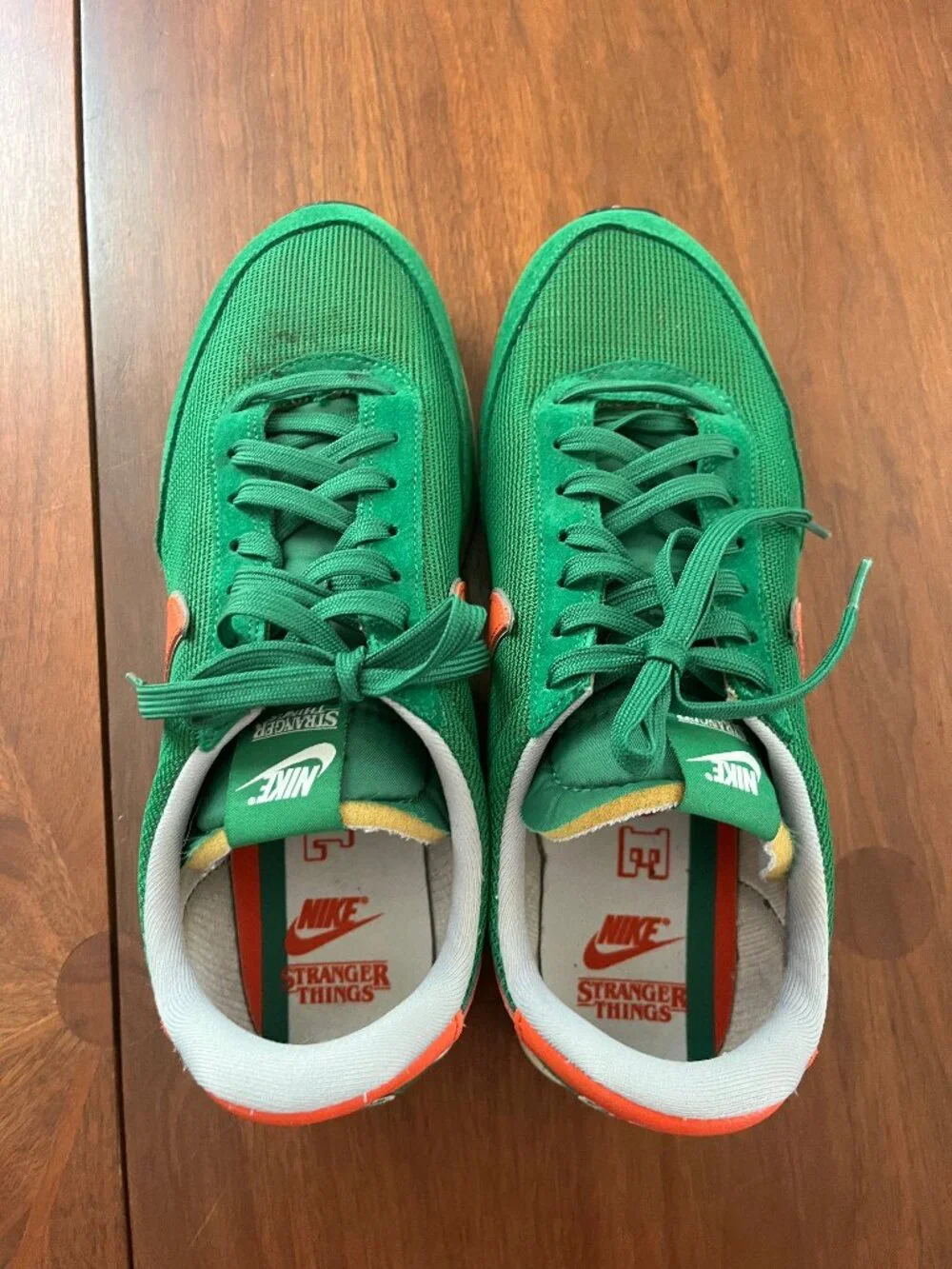 Stranger Things Nikes - Picture 4 of 4